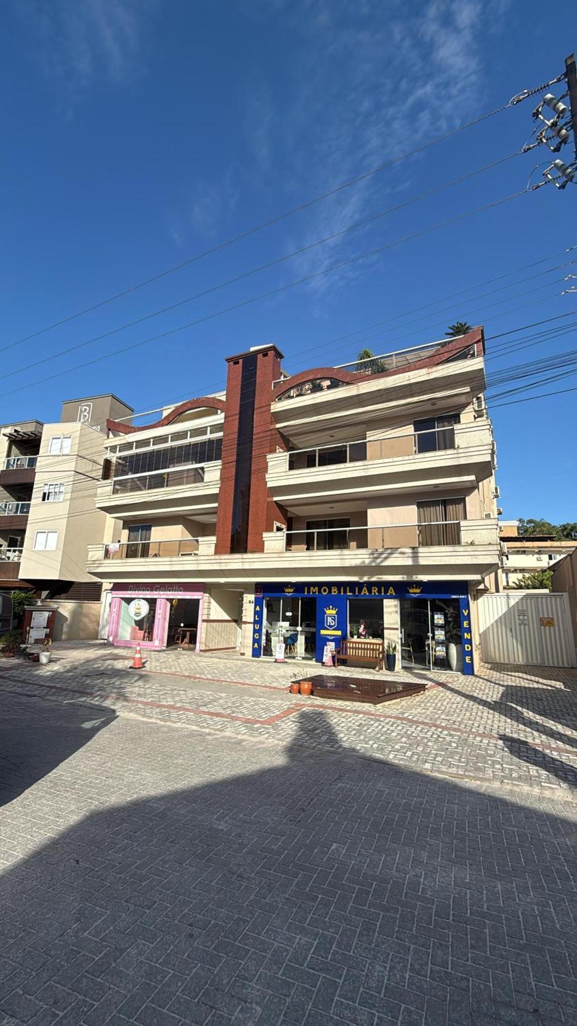 Apartamento com 3 Quartos com Vista